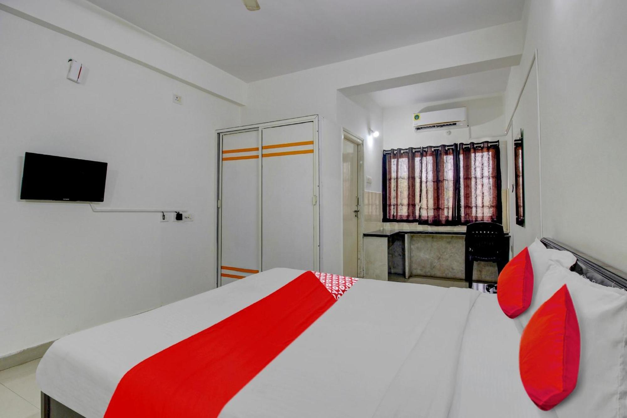 Hotel O Stay U Like Hotel'S Hyderabad Exterior photo