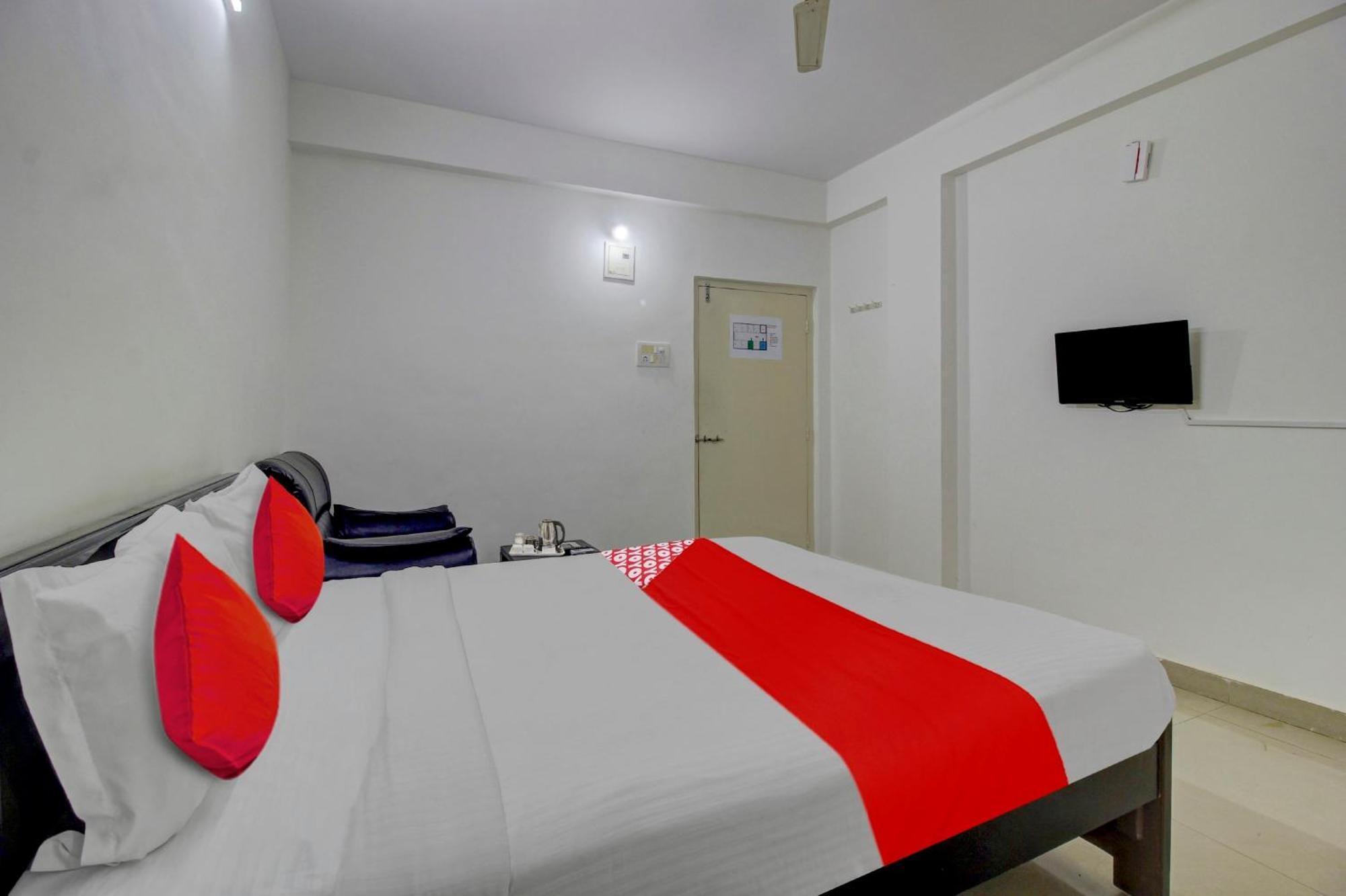Hotel O Stay U Like Hotel'S Hyderabad Exterior photo